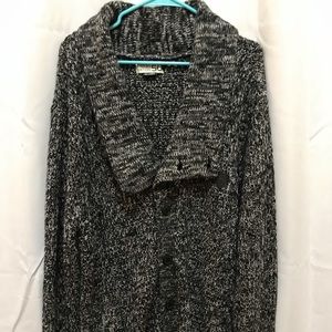 Gray and white cardigan with buttons